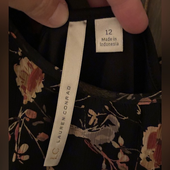 Lauren Conrad Floral Maxi Flutter Sleeve Dress - Picture 3 of 4